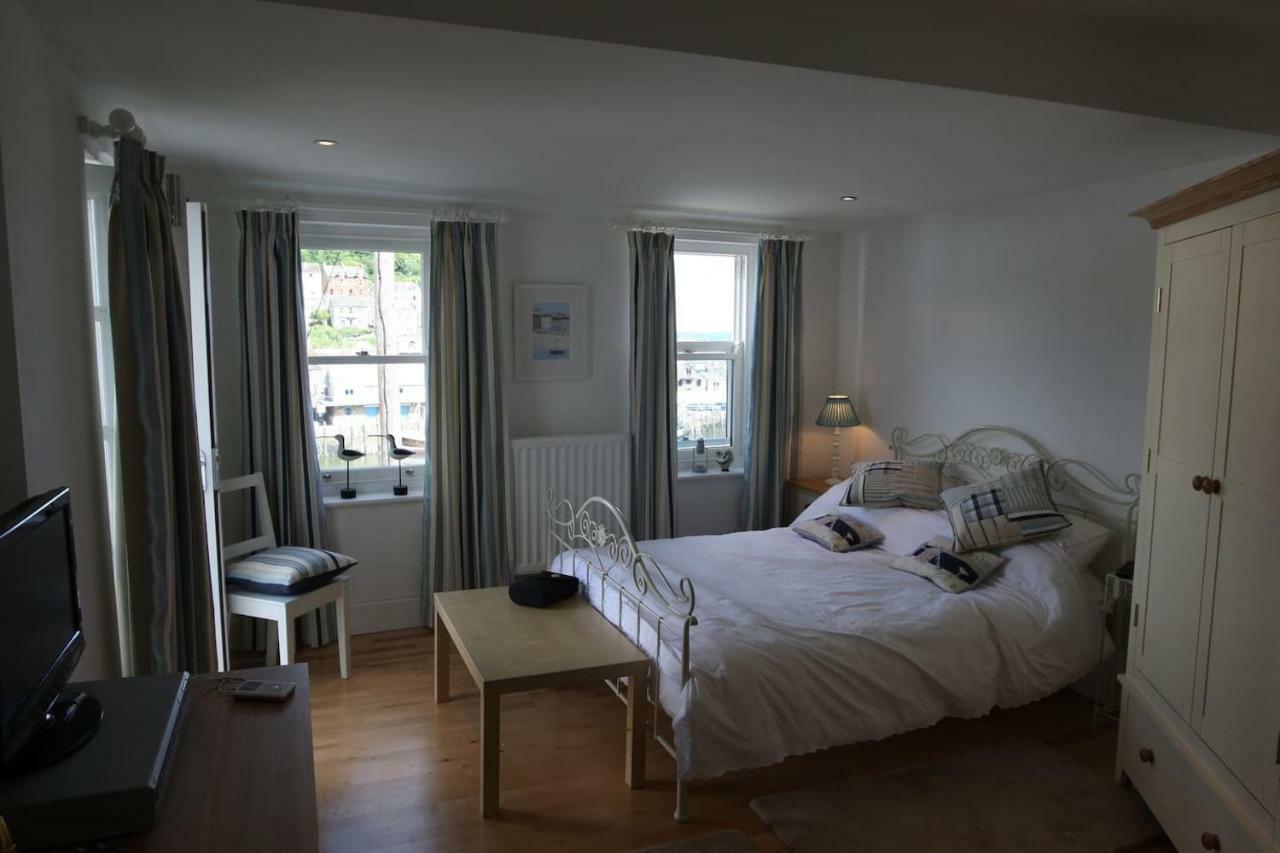 Lanescot, Harbour View With Terrace *